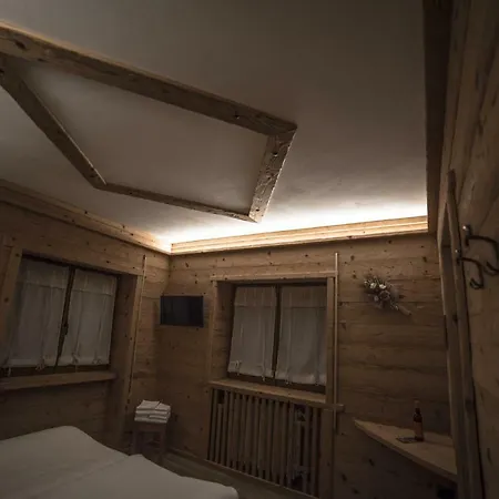 Le Riue 住宿加早餐酒店 阿帕里卡